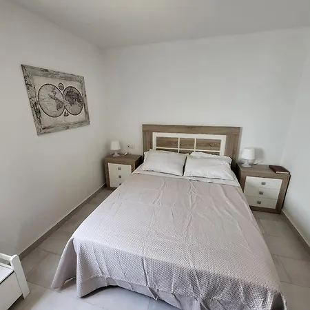 Ocean View Apartment *